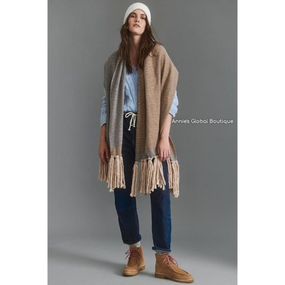 RARE ANTHROPOLOGIE Isabel Cozy Fringed Two-Toned Scarf - Picture 2 of 5